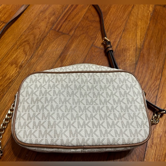 Michael Kors Crossbody Bag Vanilla - Picture 4 of 9